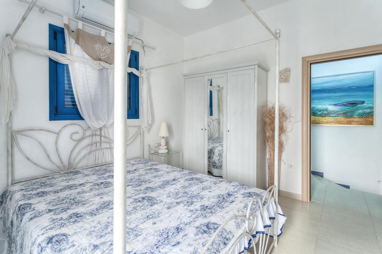 Navy Greece Villa With Swimming Pool & Sea View Makrygialos Dış mekan fotoğraf